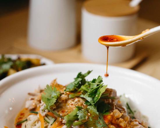 Chicken Salad Noodle 鸡丝凉面
